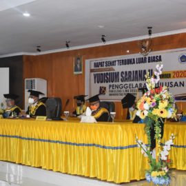 RAPAT SENAT TERBUKA LUAR BIASA DALAM RANGKA YUDISIUM SARJANA II PRIODE DESEMBER 2020 RAPAT SENAT TERBUKA LUAR BIASA DALAM RANGKA YUDISIUM SARJANA II PRIODE DESEMBER 2020